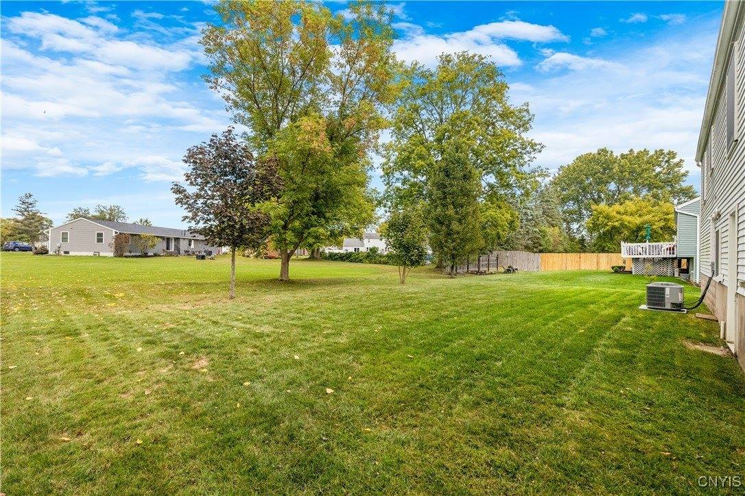 8137 Mesa Lane, Clay, NY 13090