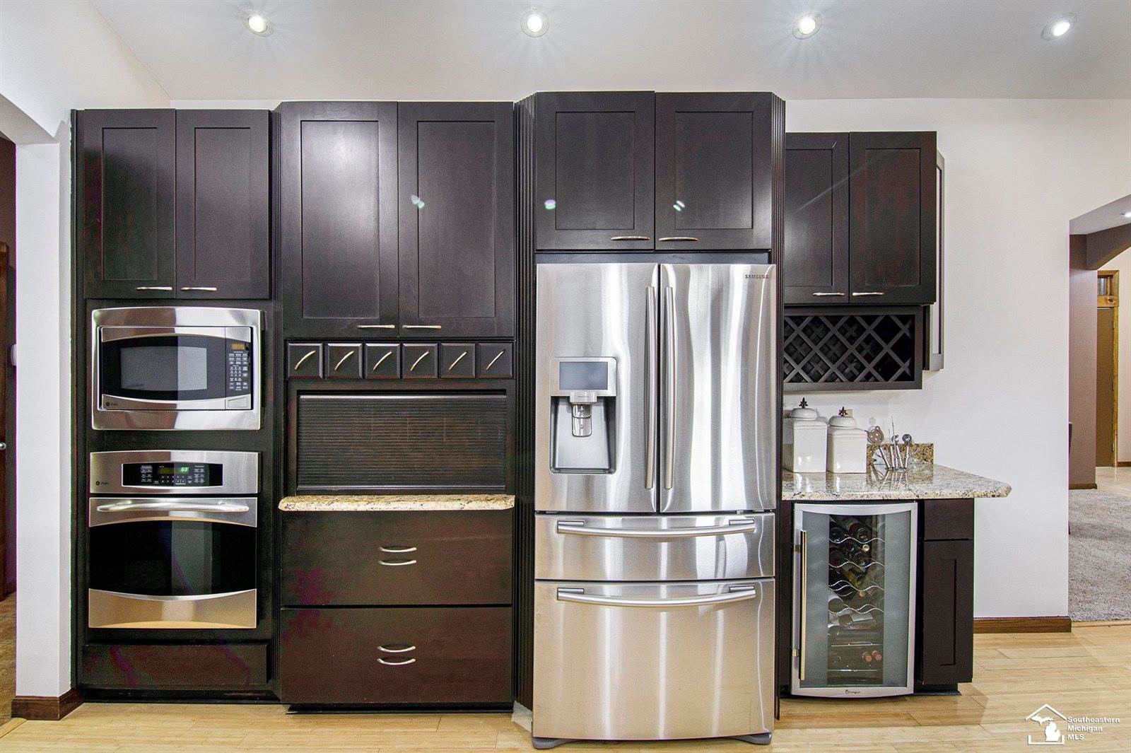 12855 W Albain Road, Petersburg, MI 49270