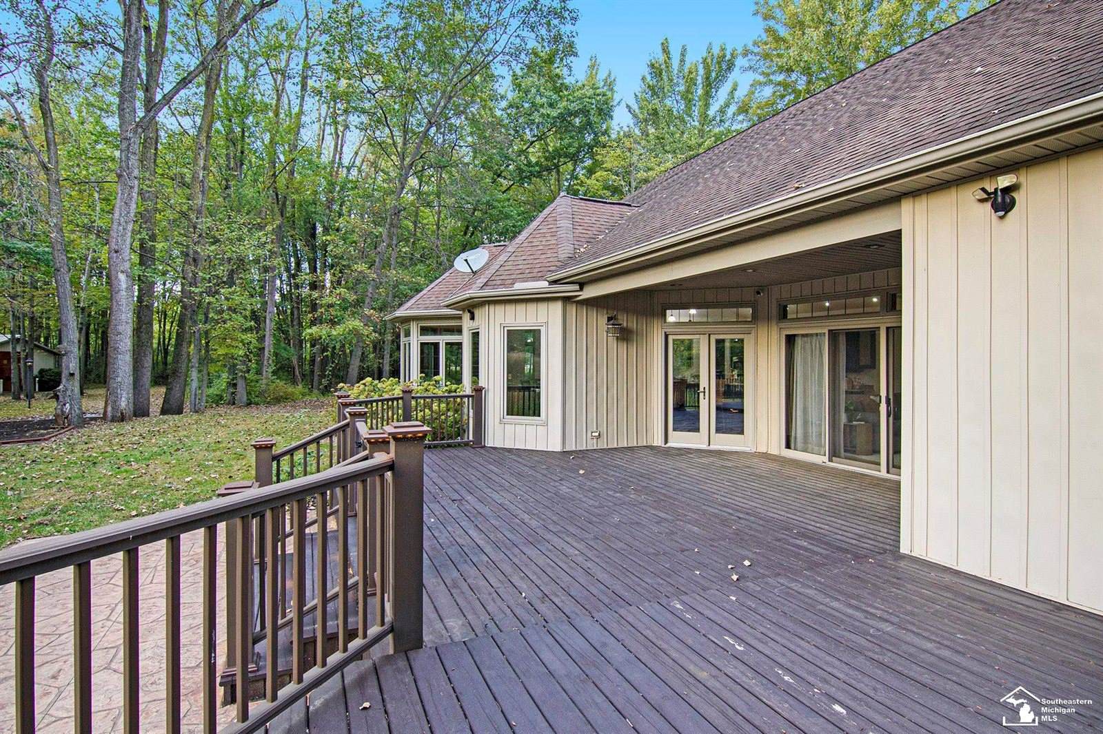 12855 W Albain Road, Petersburg, MI 49270