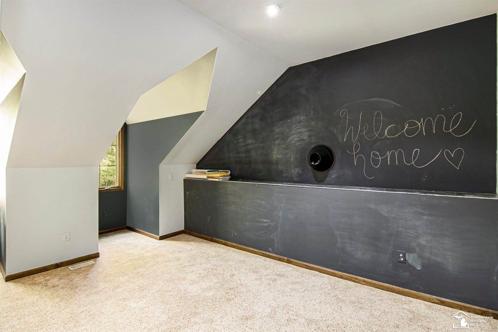 12855 W Albain Road, Petersburg, MI 49270