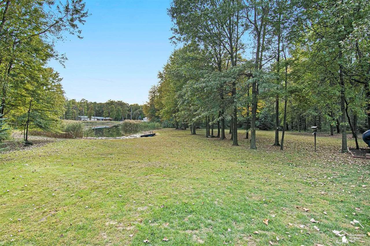 12855 W Albain Road, Petersburg, MI 49270