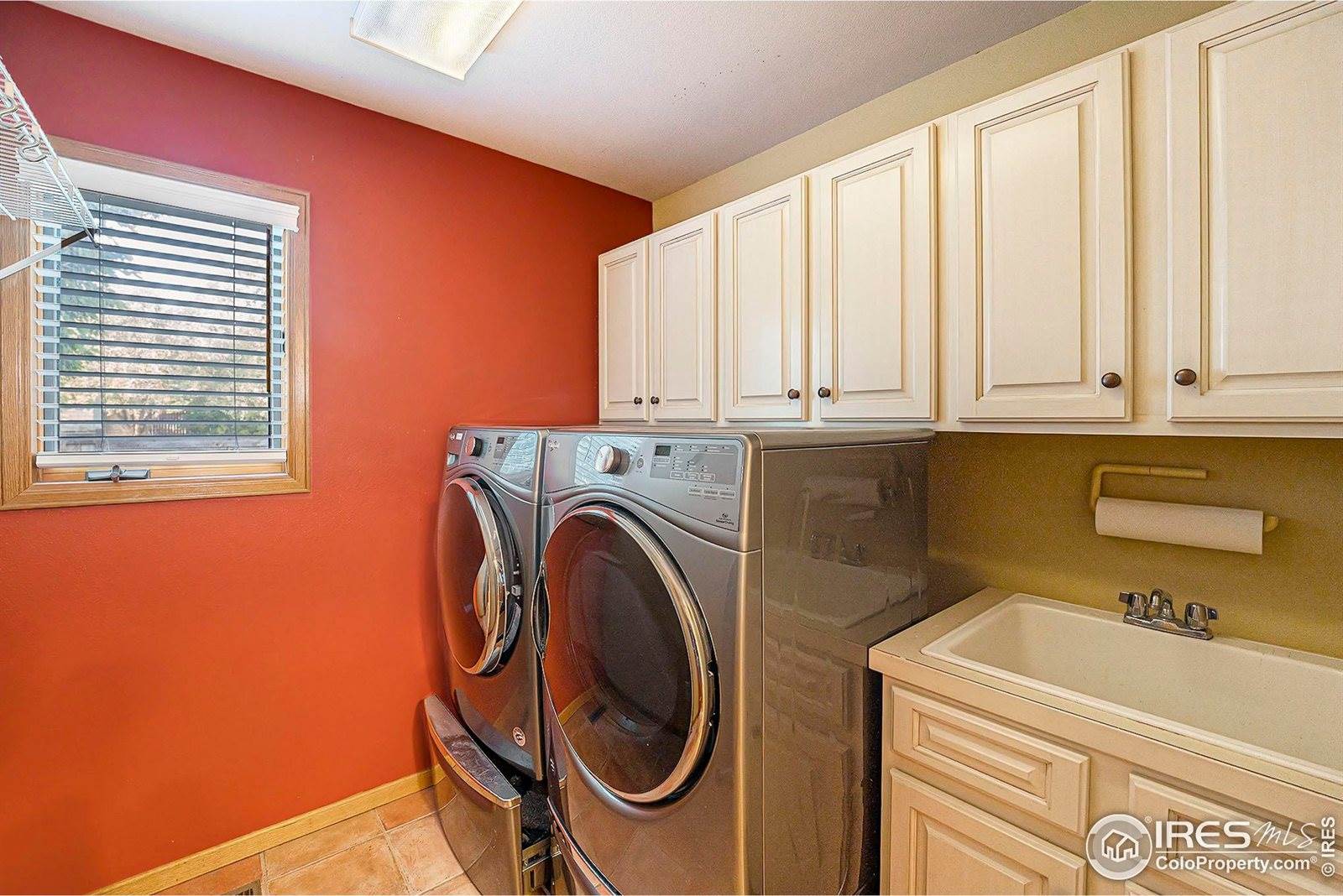 815 Langdale Dr, Fort Collins, CO 80526