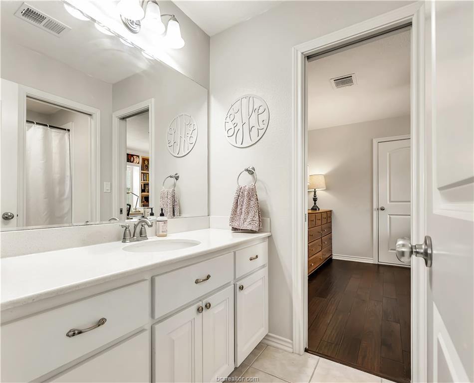 1010 Sanctuary Court, College Station, TX 77840