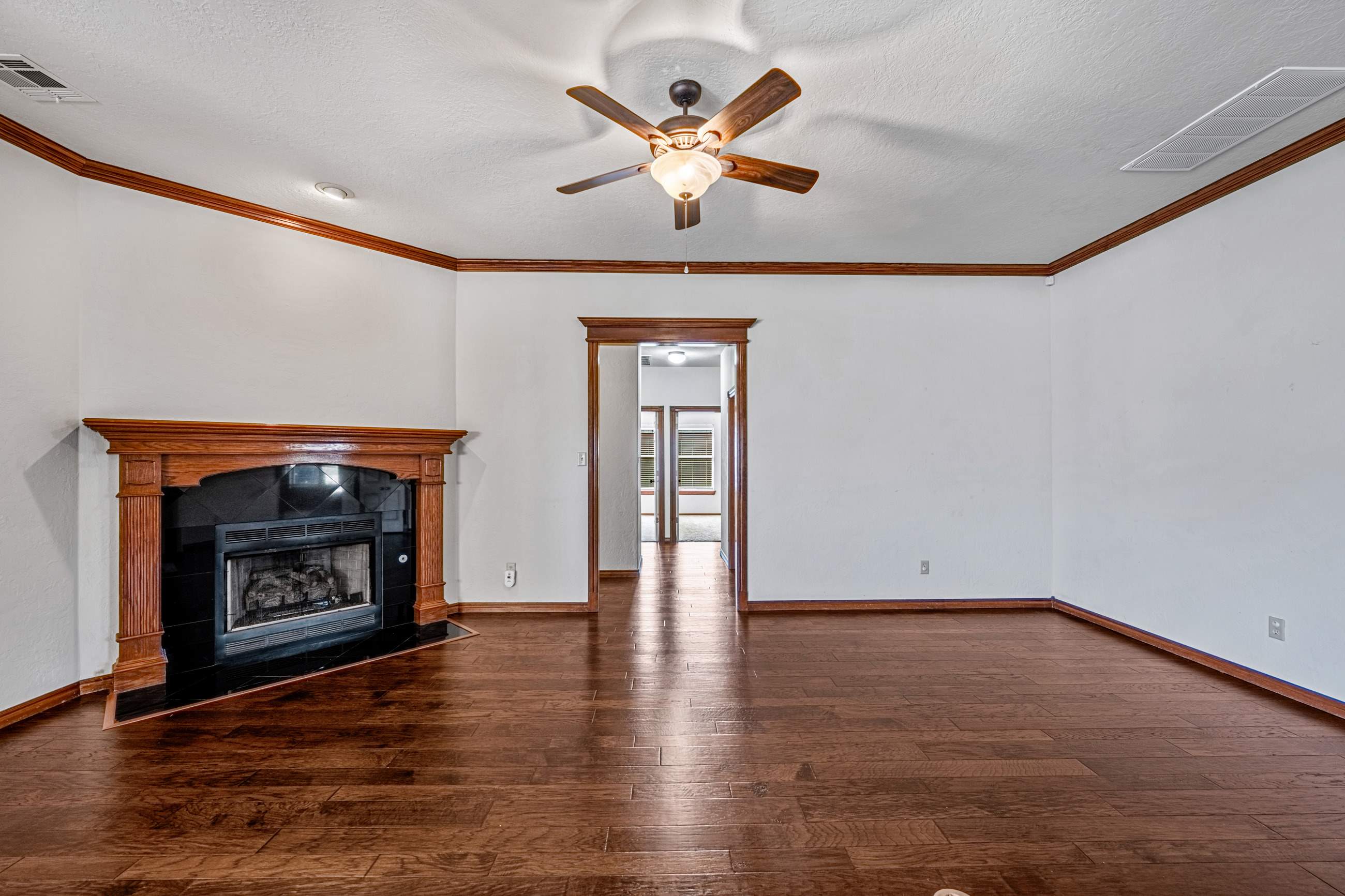 1510 SW 70th St, Lawton, OK 73505