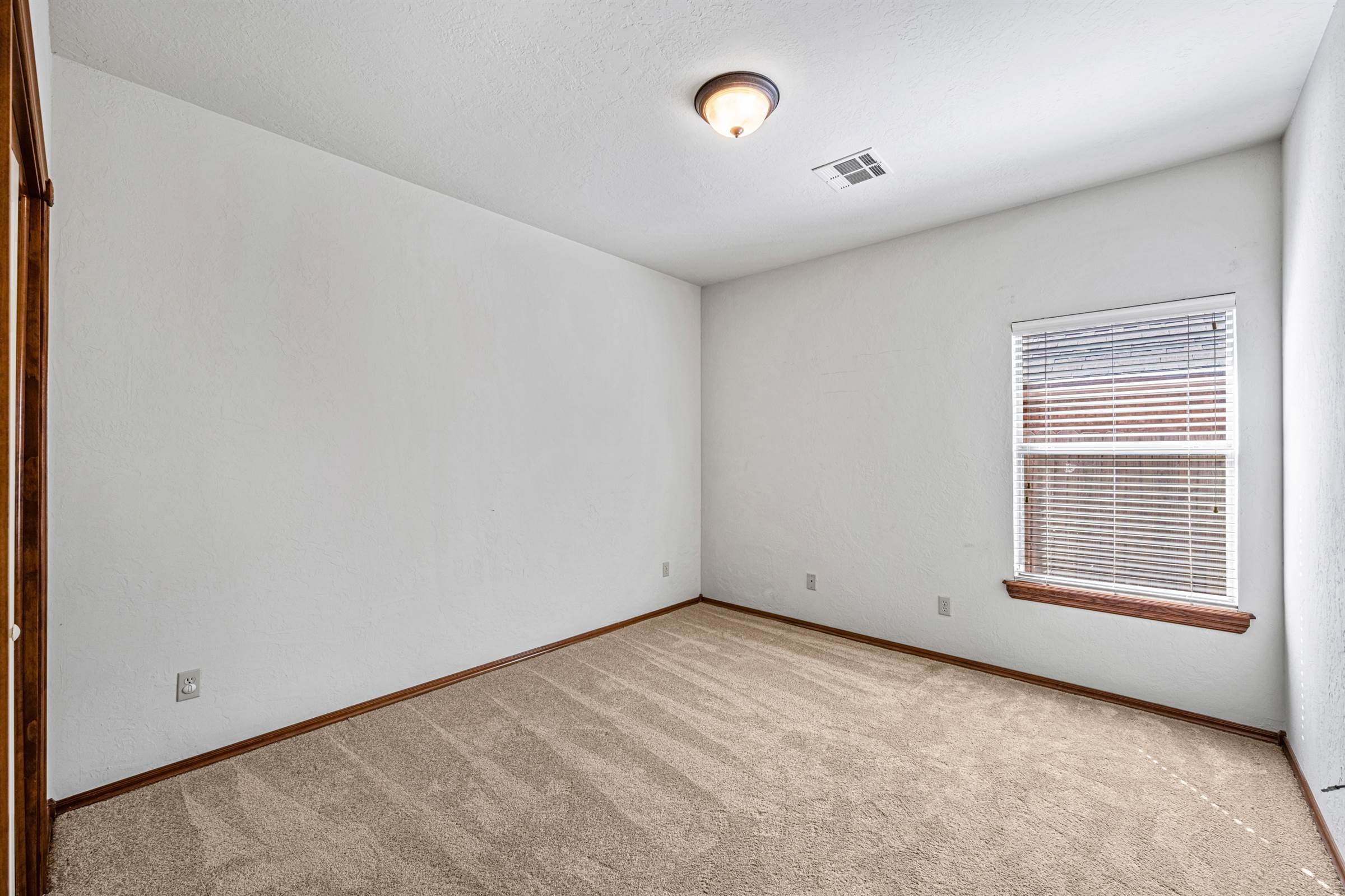 1510 SW 70th St, Lawton, OK 73505