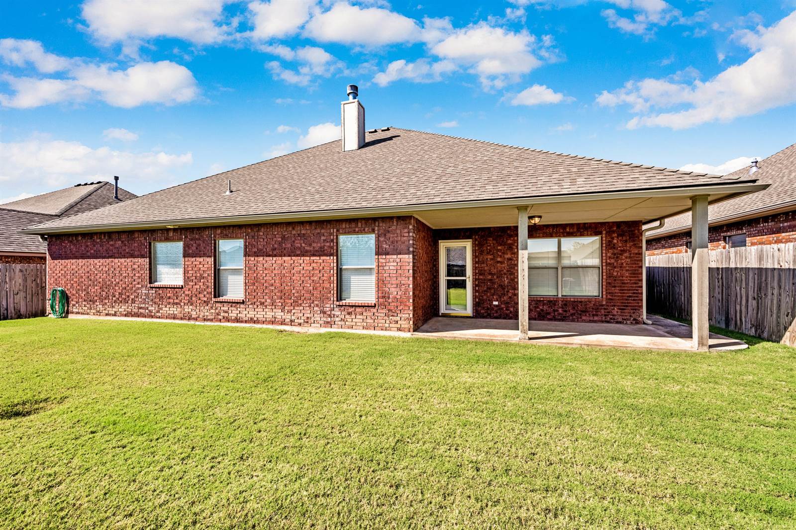 1510 SW 70th St, Lawton, OK 73505