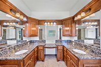 1510 SW 70th St, Lawton, OK 73505