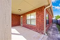 1510 SW 70th St, Lawton, OK 73505