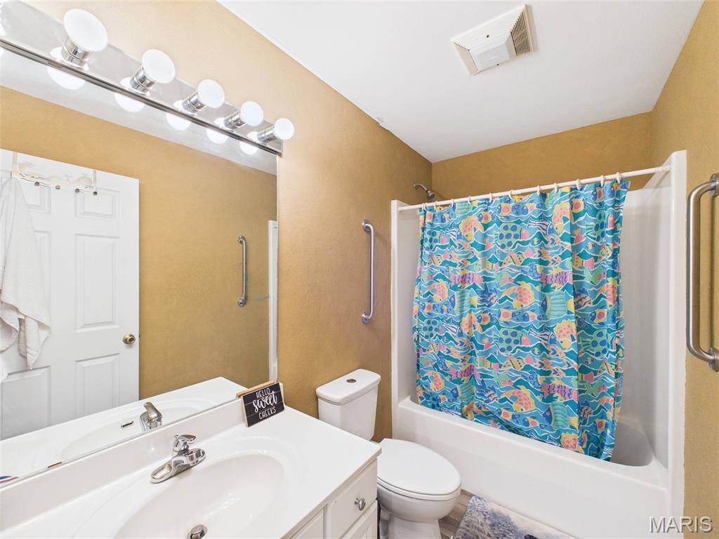 305 Mossman Lane, Rolla, MO 65401