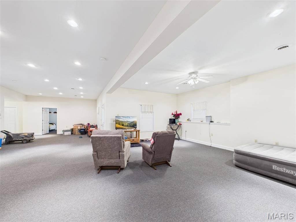 305 Mossman Lane, Rolla, MO 65401