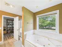 305 Mossman Lane, Rolla, MO 65401