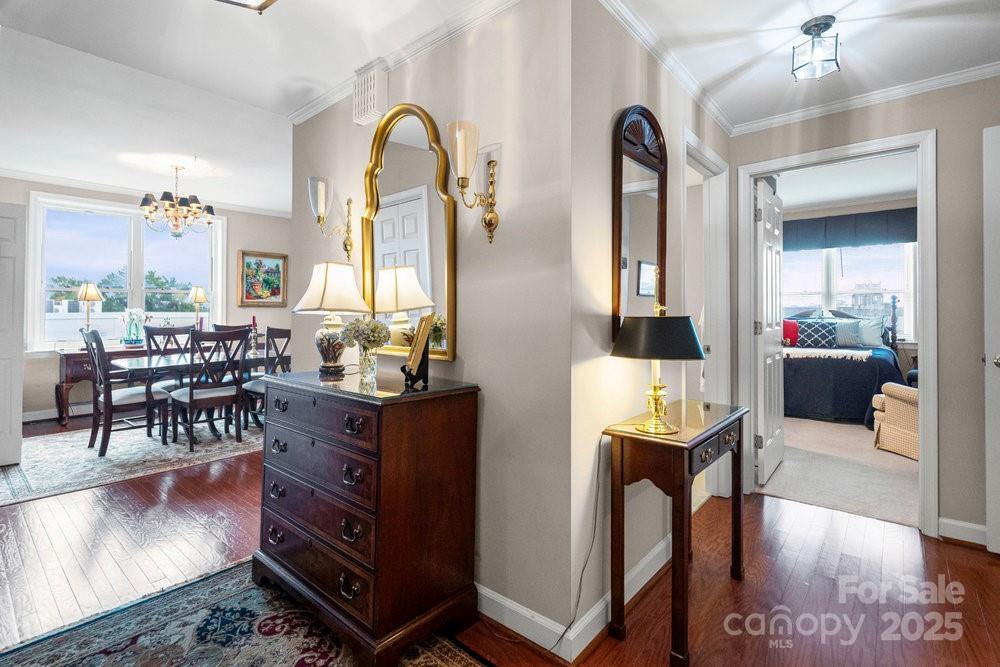 1530 Queens Road, Charlotte, NC 28207