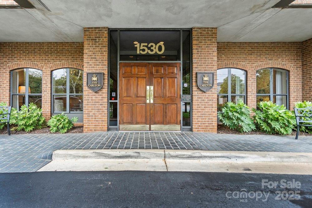 1530 Queens Road, Charlotte, NC 28207