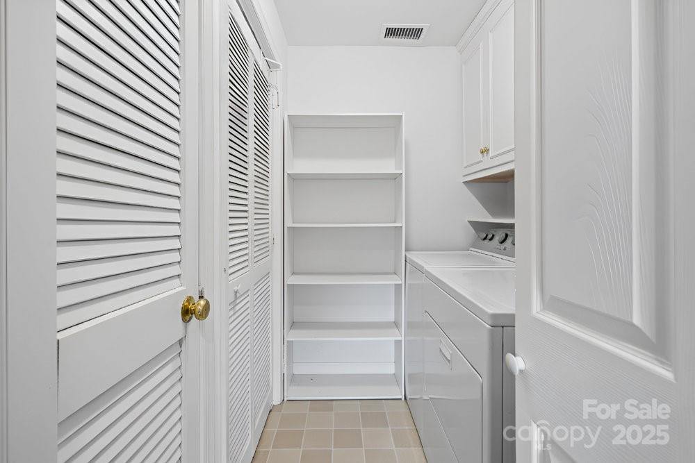 1530 Queens Road, Charlotte, NC 28207