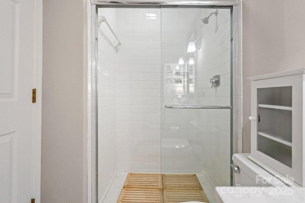 1530 Queens Road, Charlotte, NC 28207