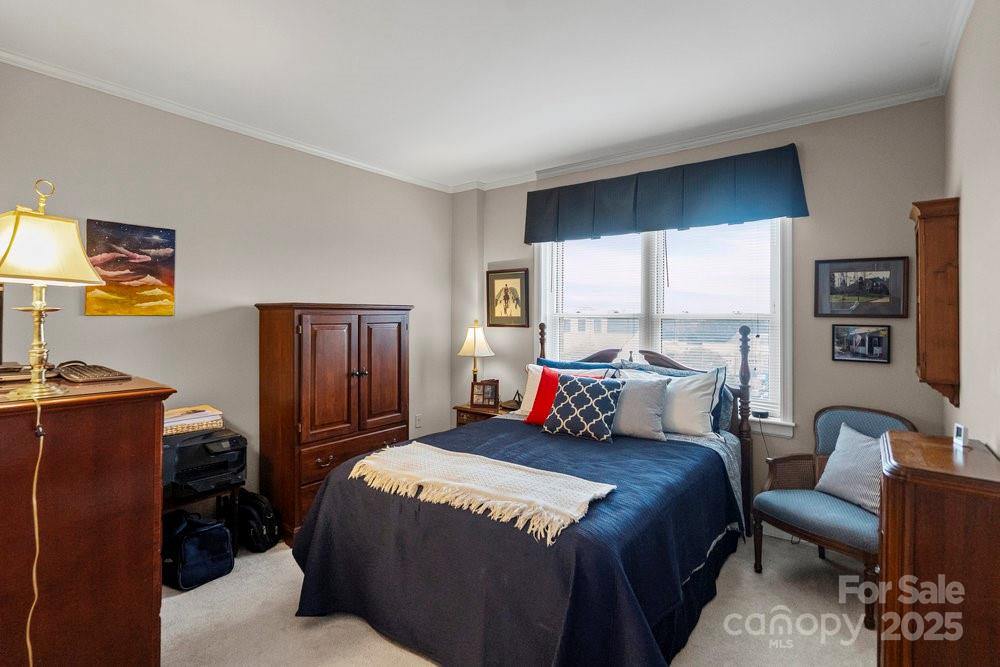 1530 Queens Road, Charlotte, NC 28207