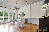 1530 Queens Road, Charlotte, NC 28207