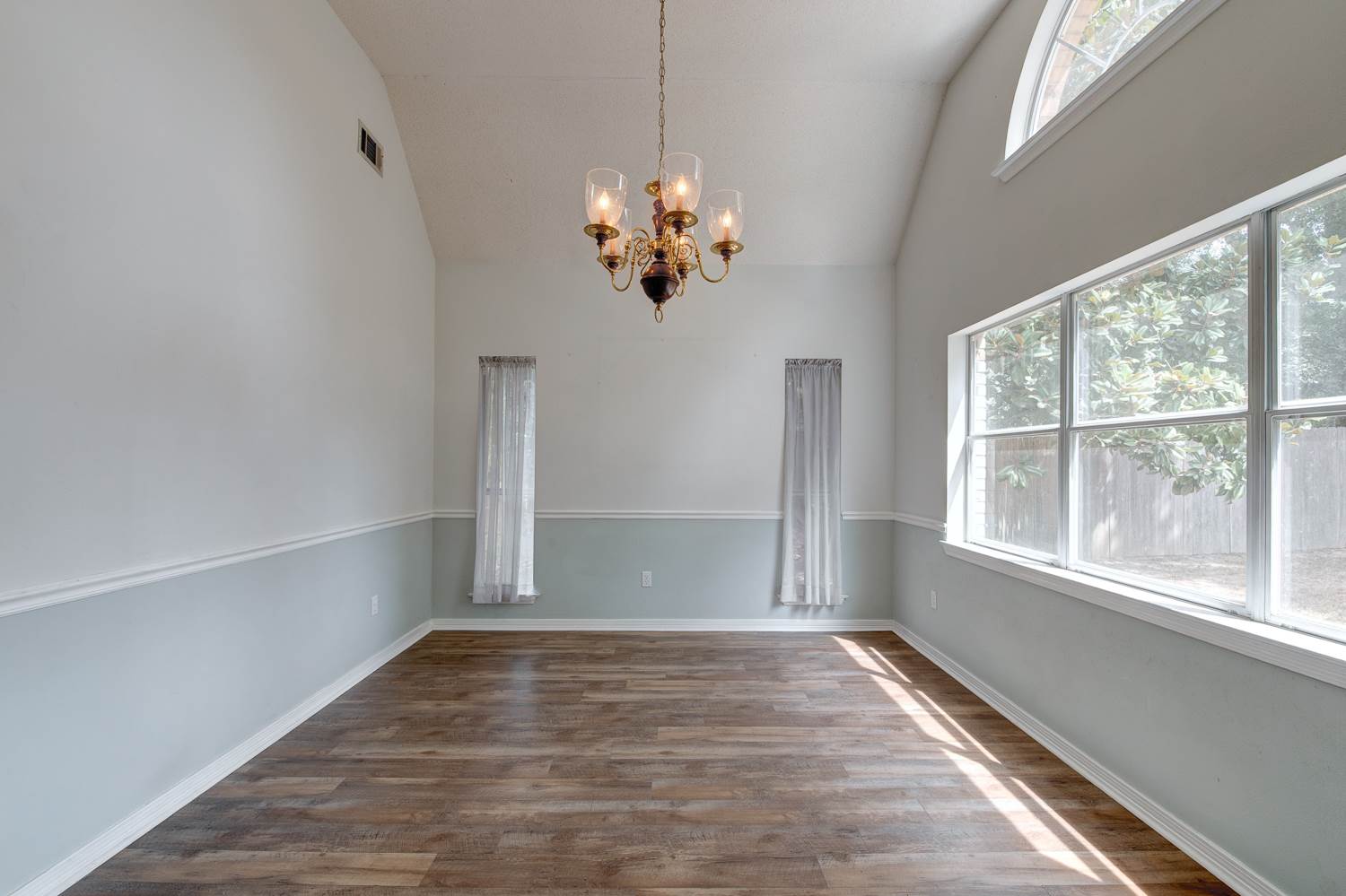 1119 E. Lakeshore Dr., Carriere, MS 39426