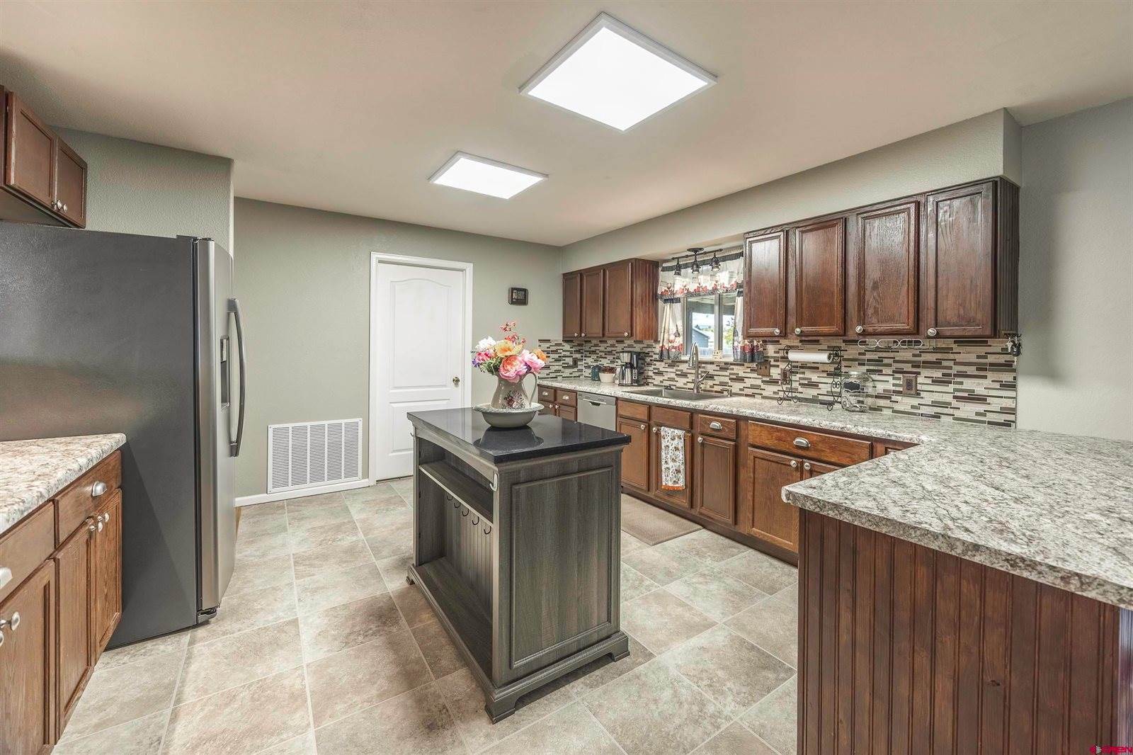 16303 6420 Road, Montrose, CO 81403