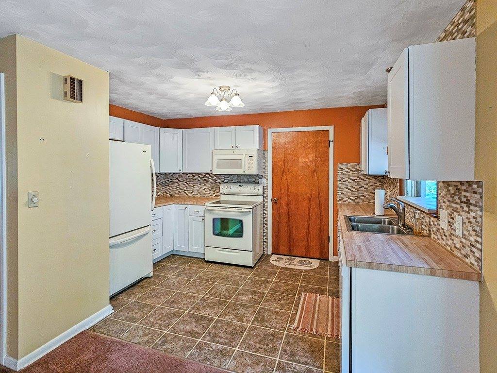 1461 Baney Rd, Ashland, OH 44805