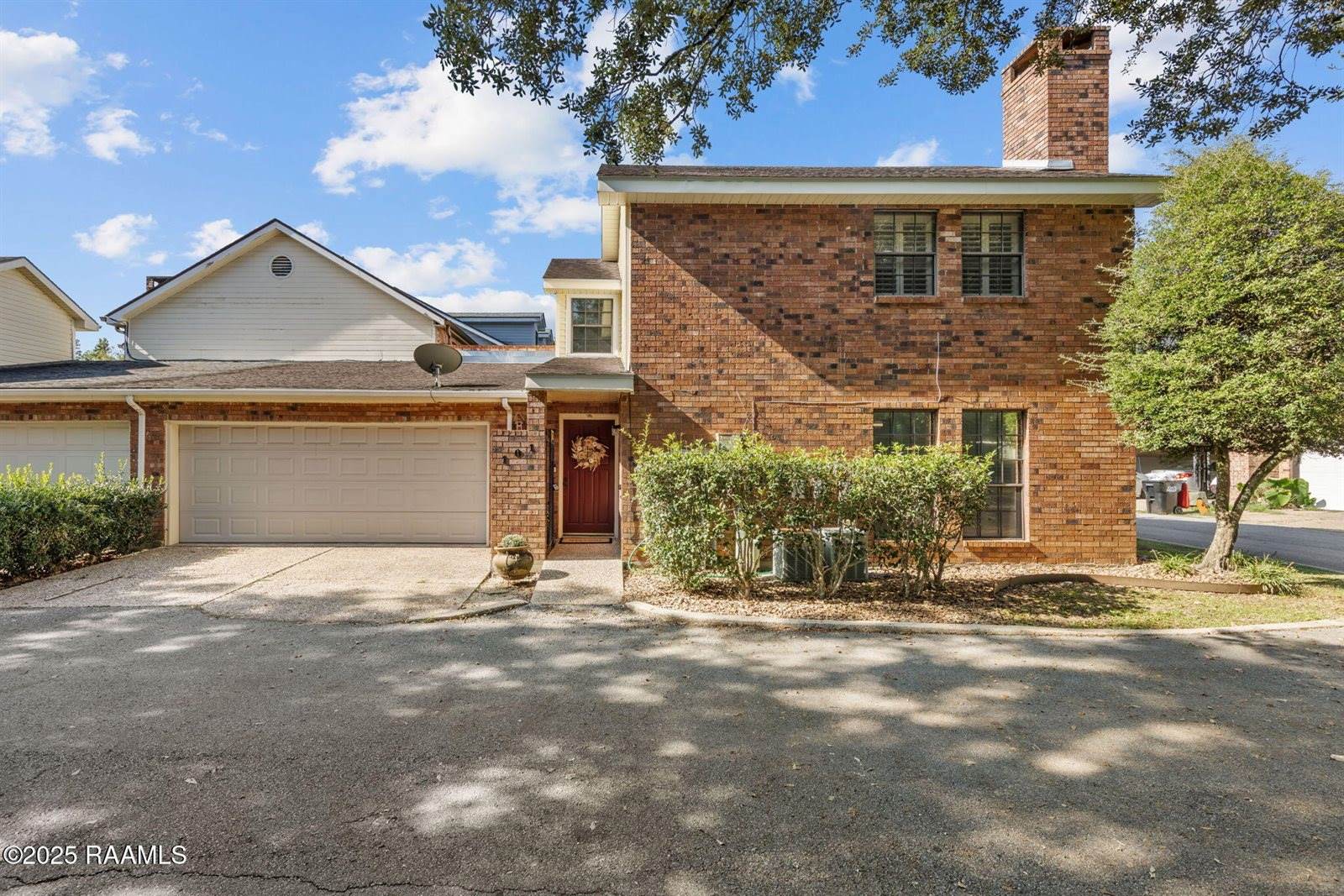 101 Ambiance Circle, Lafayette, LA 70508