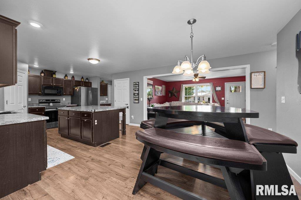 112 Sherwood Drive, Andover, IL 61233