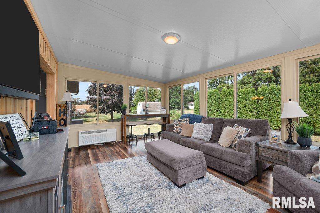 112 Sherwood Drive, Andover, IL 61233