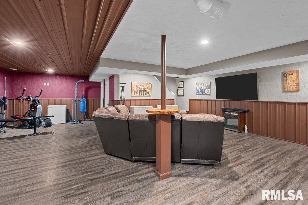 112 Sherwood Drive, Andover, IL 61233