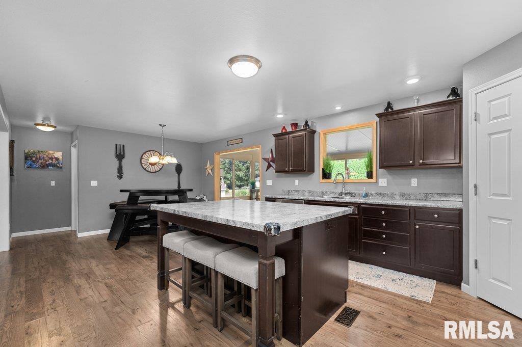 112 Sherwood Drive, Andover, IL 61233