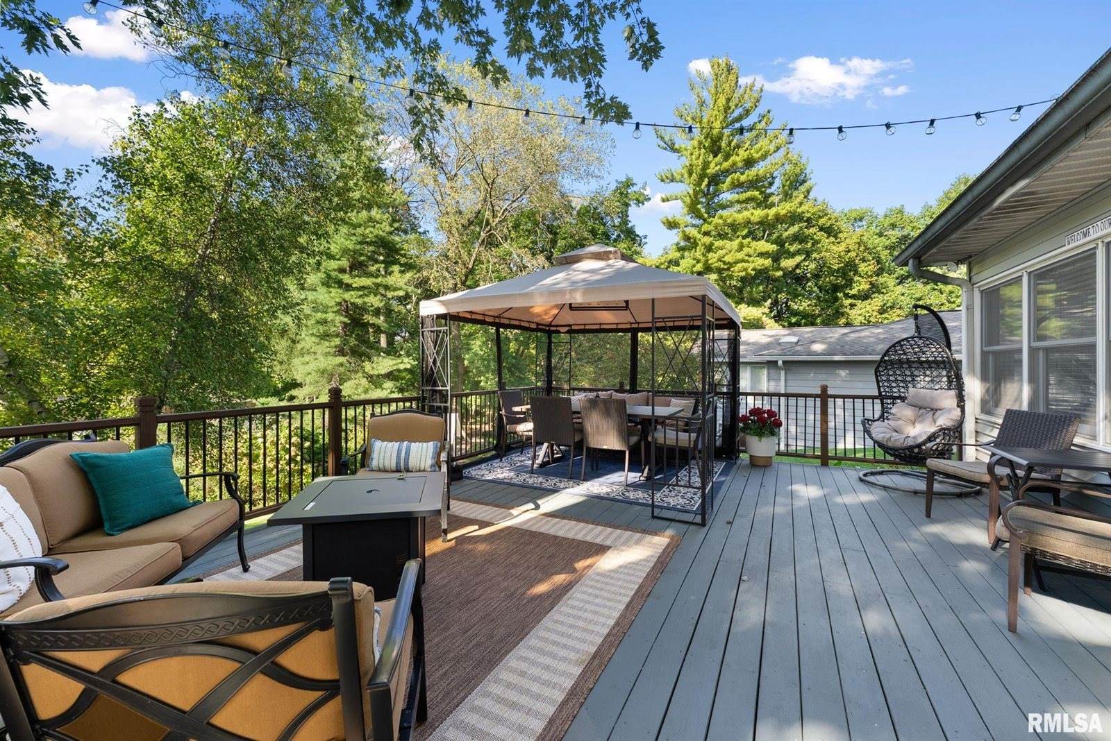 917 32ND Avenue Court, Moline, IL 61265