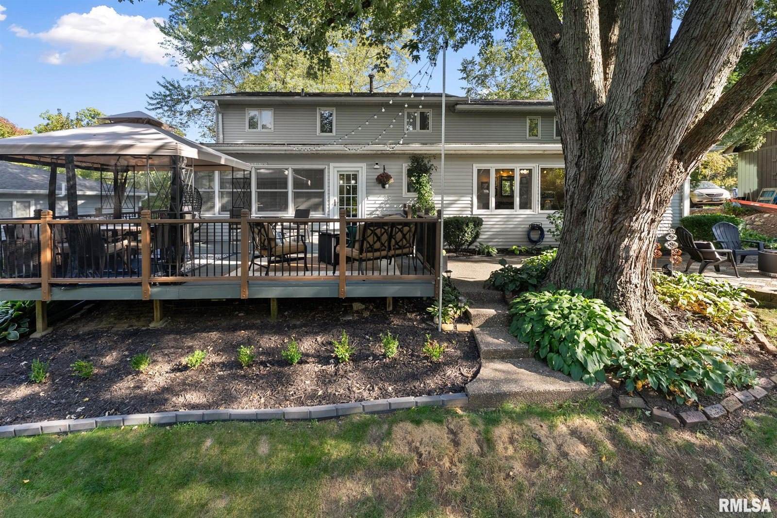 917 32ND Avenue Court, Moline, IL 61265