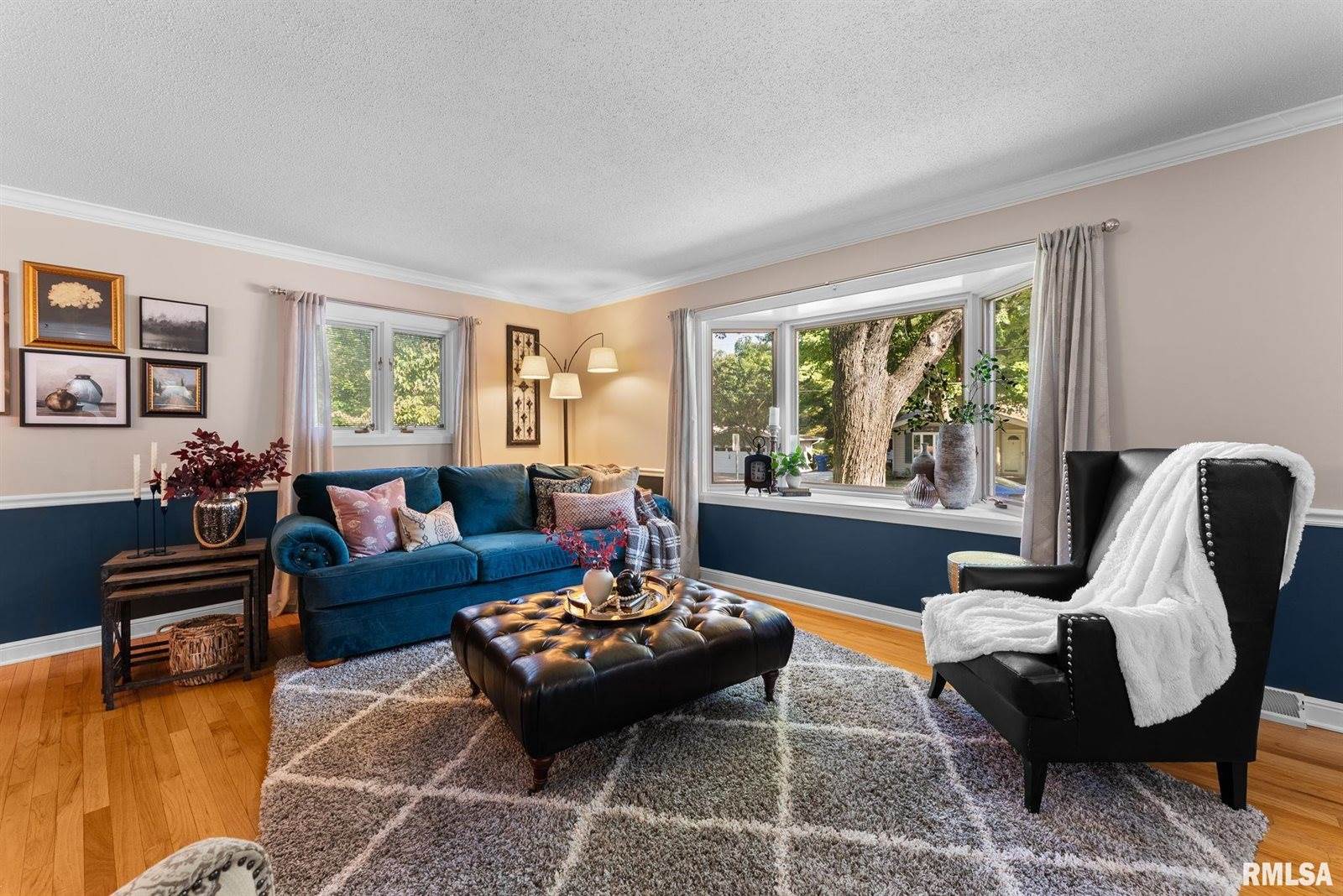 917 32ND Avenue Court, Moline, IL 61265