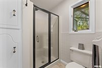 917 32ND Avenue Court, Moline, IL 61265