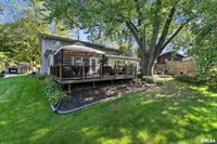 917 32ND Avenue Court, Moline, IL 61265