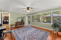 917 32ND Avenue Court, Moline, IL 61265