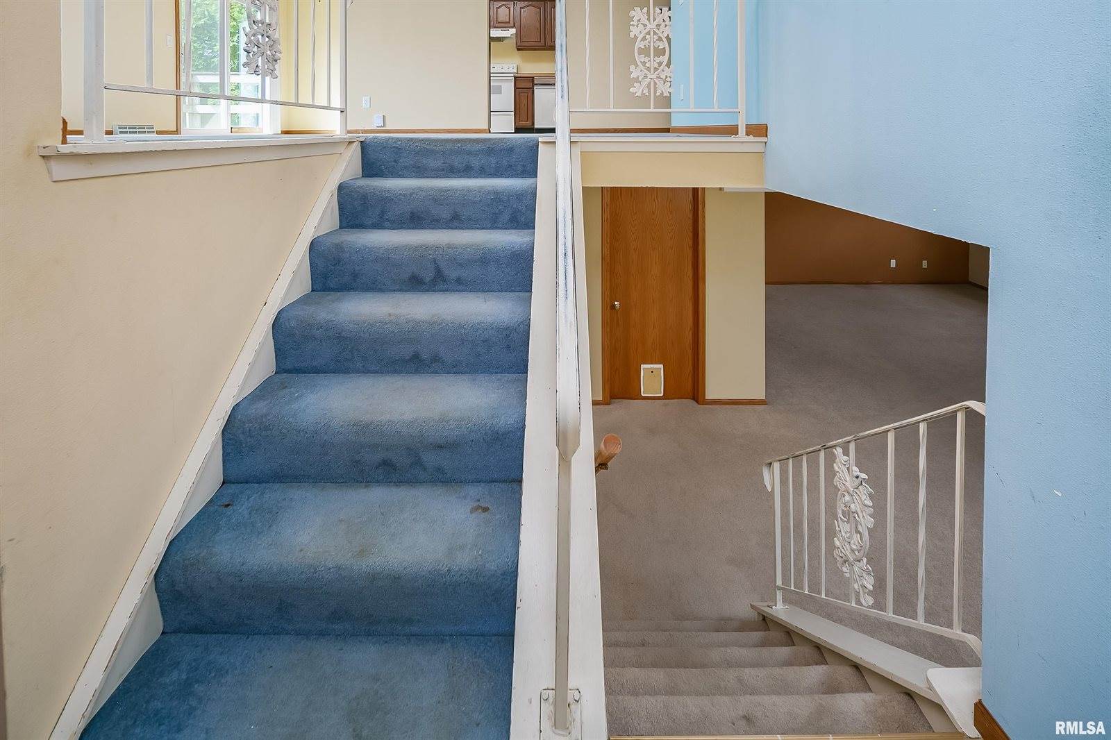 1927 West 55TH Street, Davenport, IA 52806