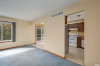 1927 West 55TH Street, Davenport, IA 52806