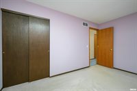 1927 West 55TH Street, Davenport, IA 52806