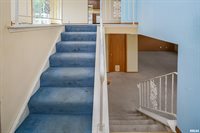 1927 West 55TH Street, Davenport, IA 52806