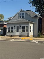 828 Main Street, Erie, IL 61250