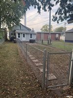 828 Main Street, Erie, IL 61250