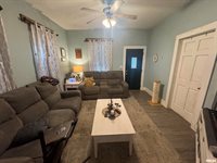 828 Main Street, Erie, IL 61250