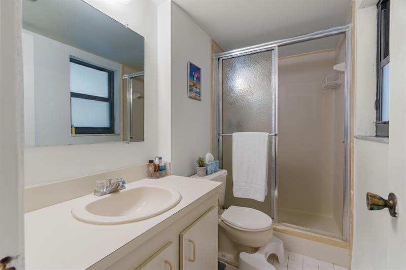 2918 NE 8th Ter 204, Wilton Manors, FL 33334