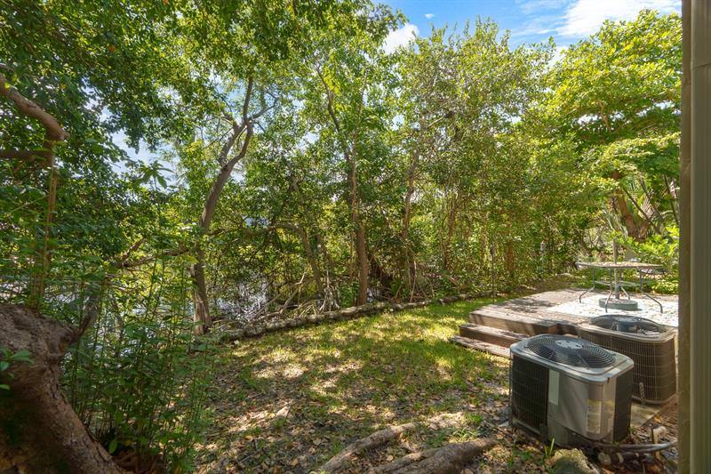 2918 NE 8th Ter 204, Wilton Manors, FL 33334