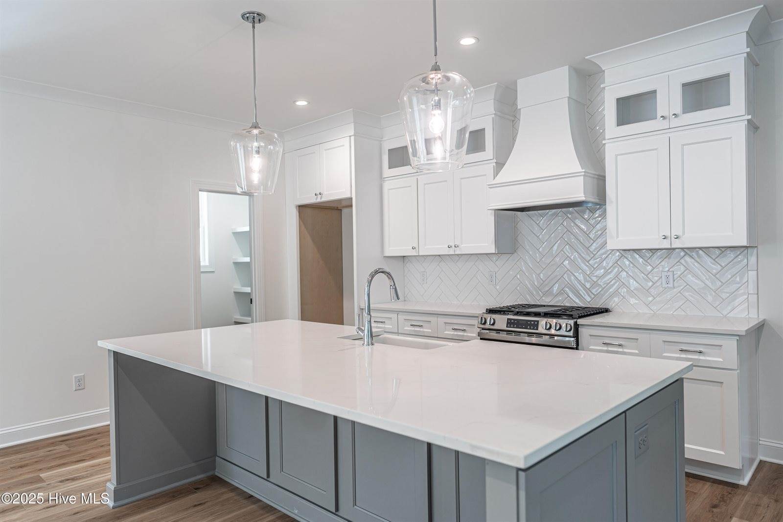 216 Lakeview Drive, Moore County, NC 28327