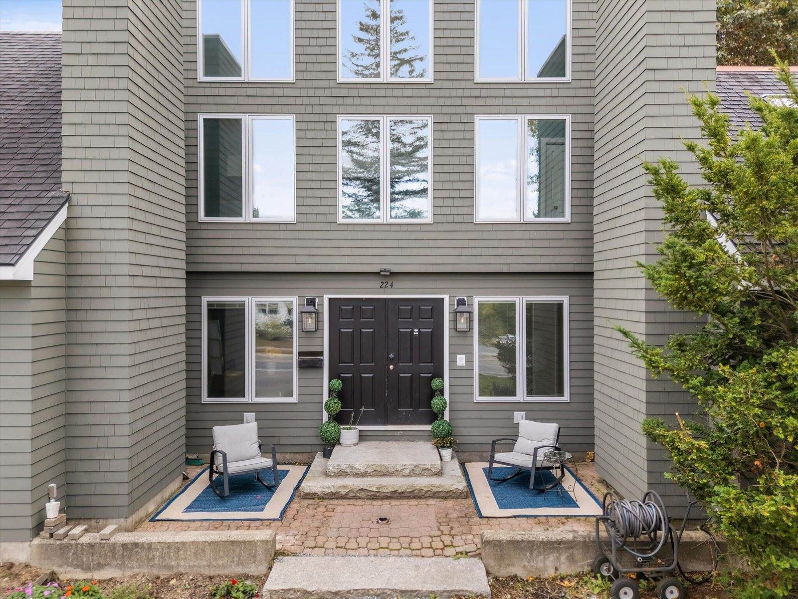 224 Parkway South, Brewer, ME 04412