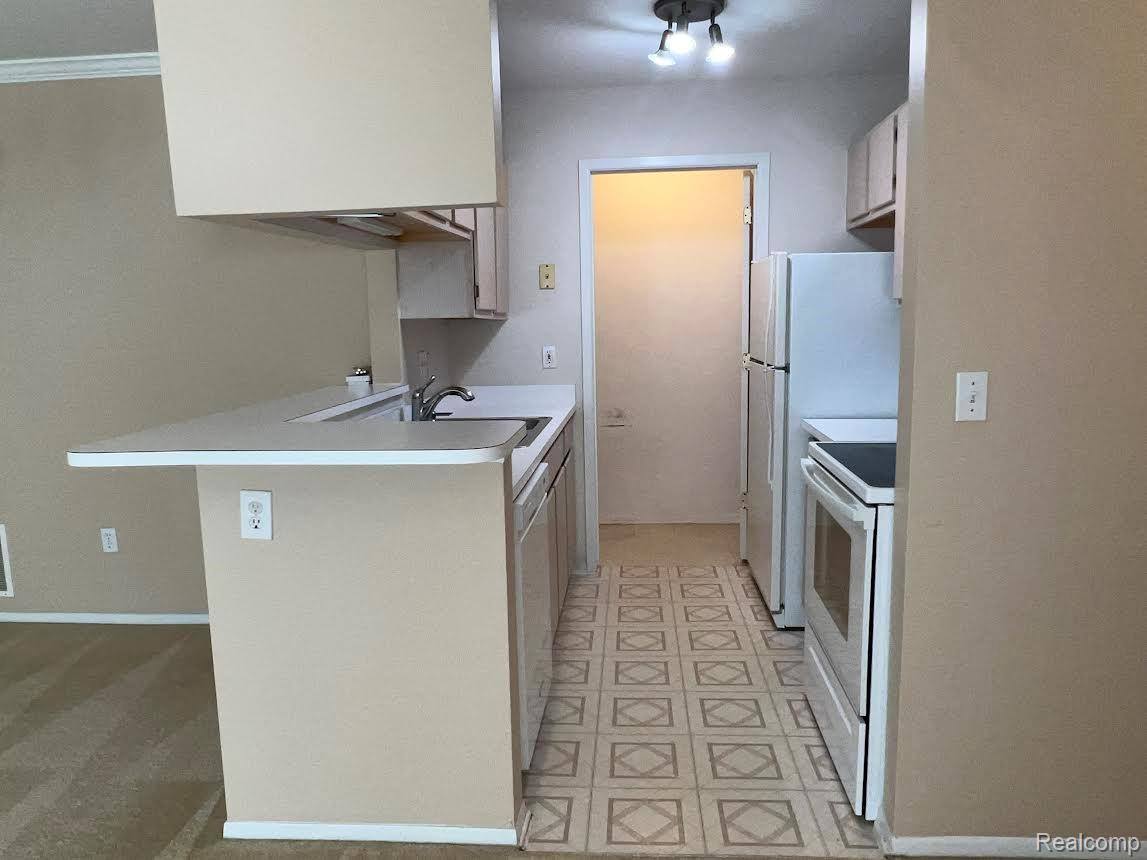 22368 Cape Cod Way, FarmingtonHillsCity_Oakland, MI 48336
