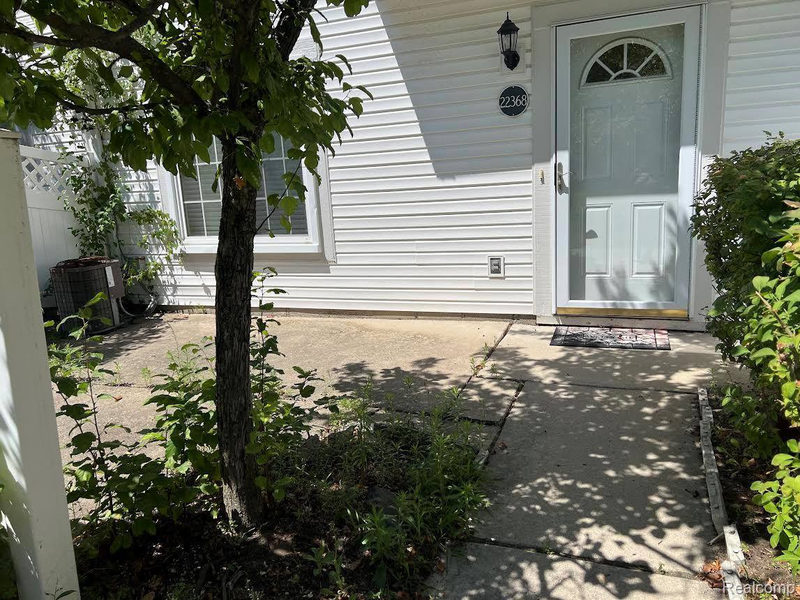 22368 Cape Cod Way, FarmingtonHillsCity_Oakland, MI 48336