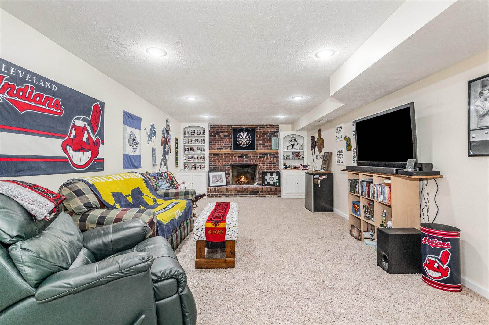 8163 Greenridge Drive, Jenison, MI 49428