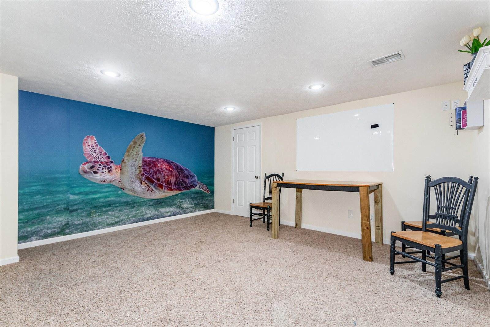 8163 Greenridge Drive, Jenison, MI 49428